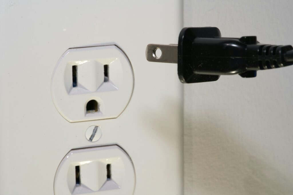 Is It Time to Hire an Electrician? Key Signals to Watch 5 photo 1565049981953 379c9c2a5d48