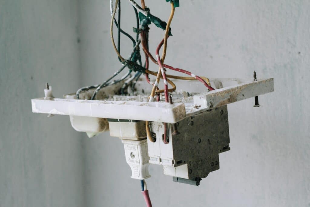 Is It Time to Hire an Electrician? Key Signals to Watch 4 photo 1616982731619 27dd28dc9142